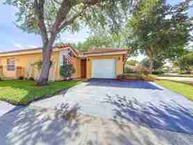 1420 Seagrape Cir - Photo 1 of 1