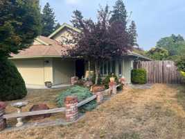 featured image of 4303 Horseman Ln