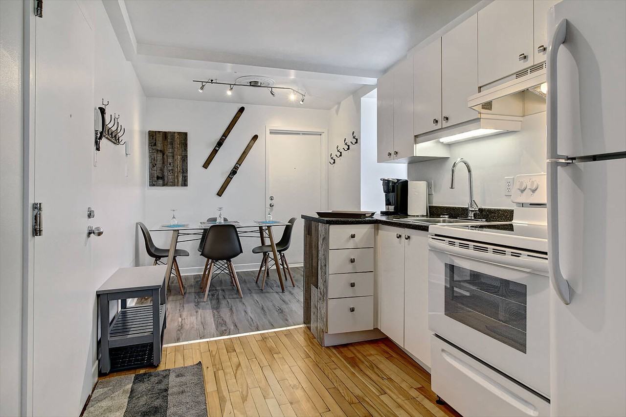 131 Rue Sainte-Anne #8 — photo 3