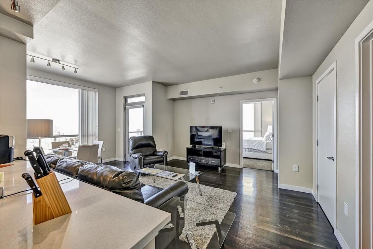 77 North Almaden Avenue - Photo 2 of 45