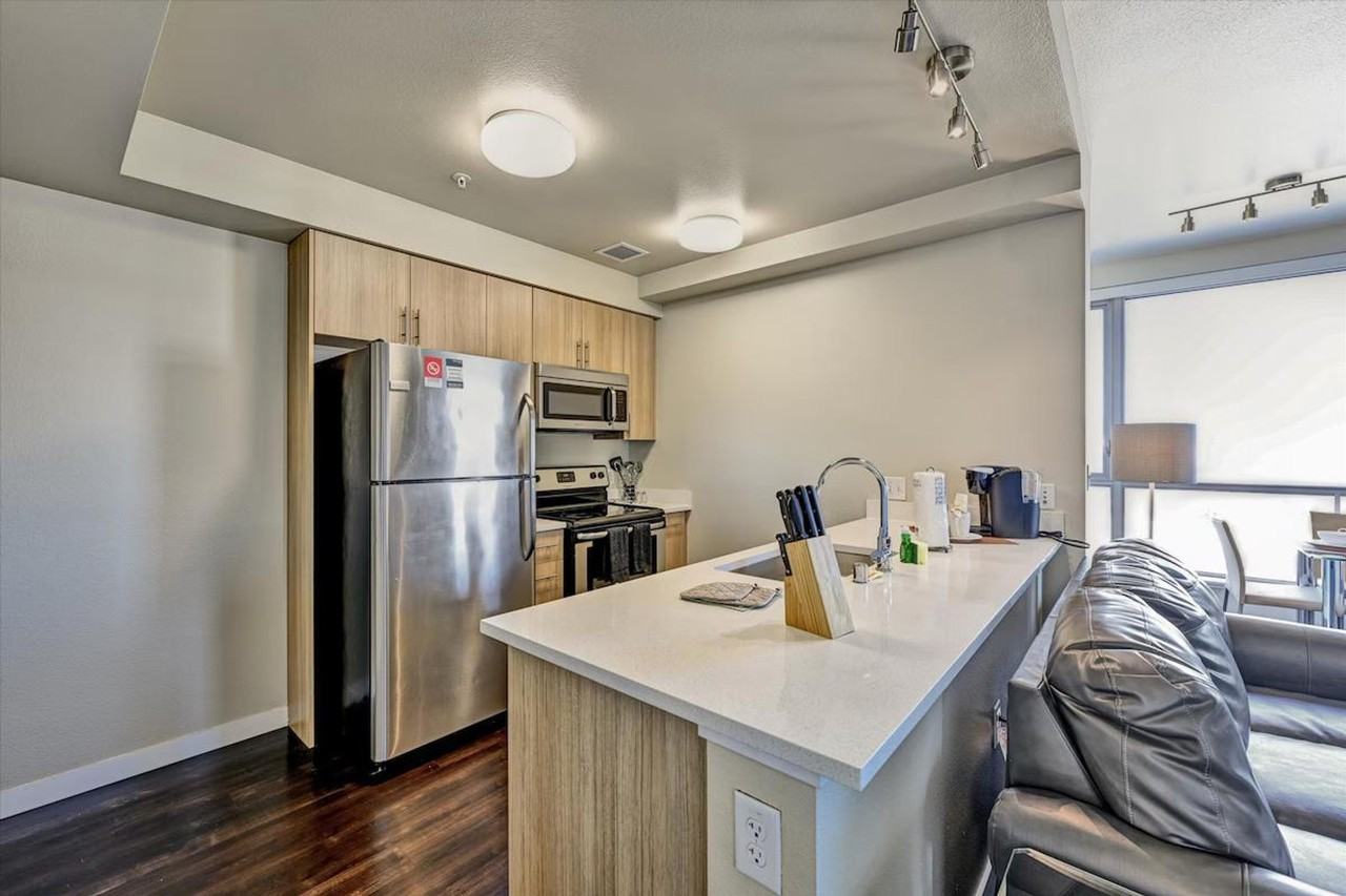 77 North Almaden Avenue - Photo 7 of 45