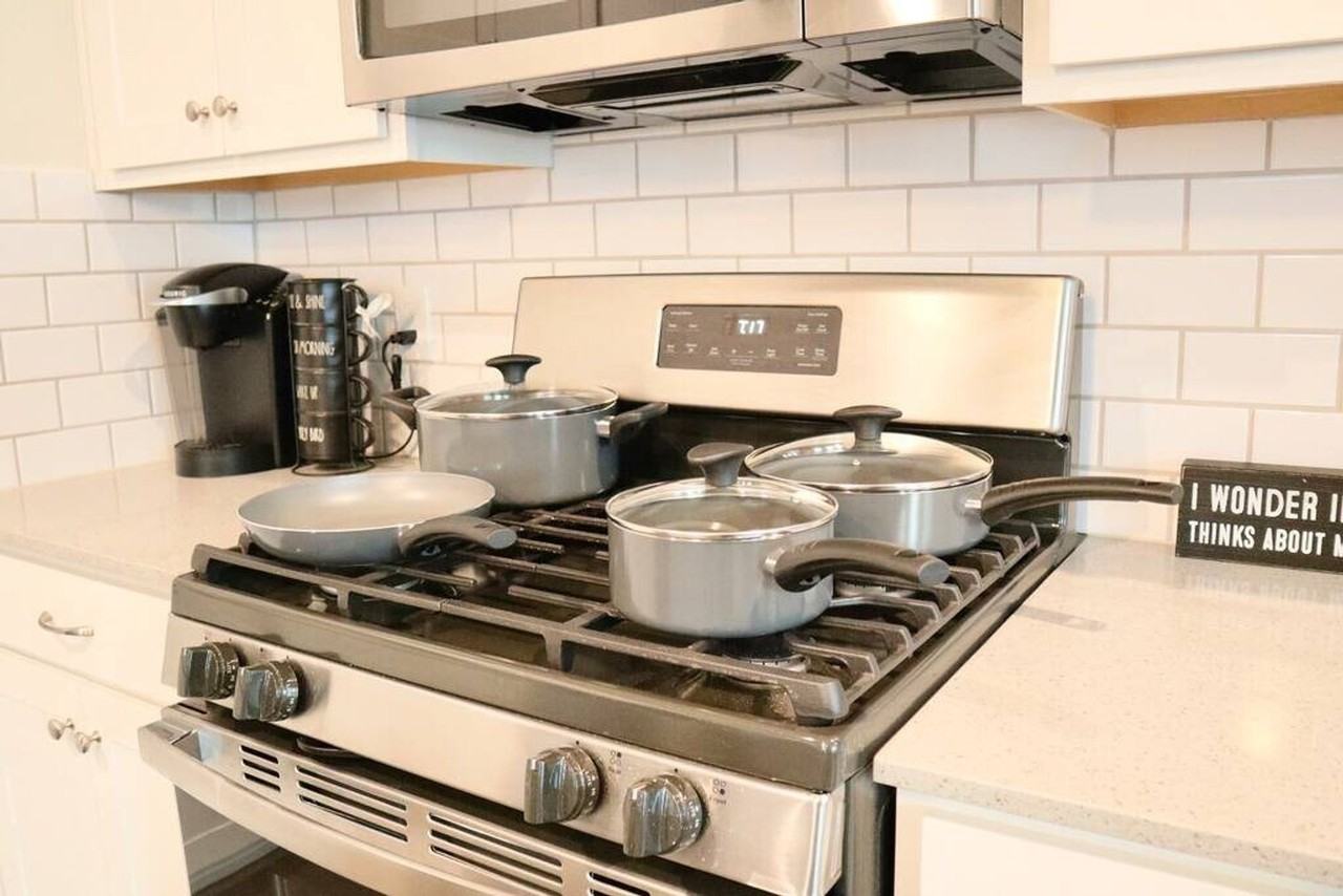 3644B Griggs Rd #1047940P - Photo 7 of 22