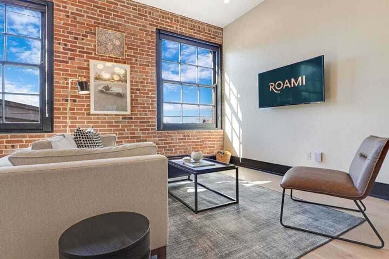 1148 South Peters Street - Photo 4 of 46