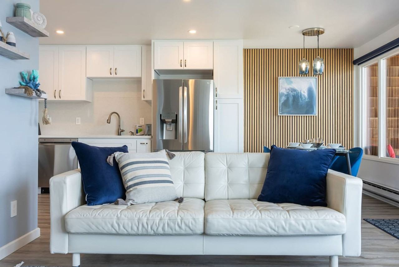 3302 Lake Washington Boulevard North #1231224P - Photo 2 of 50