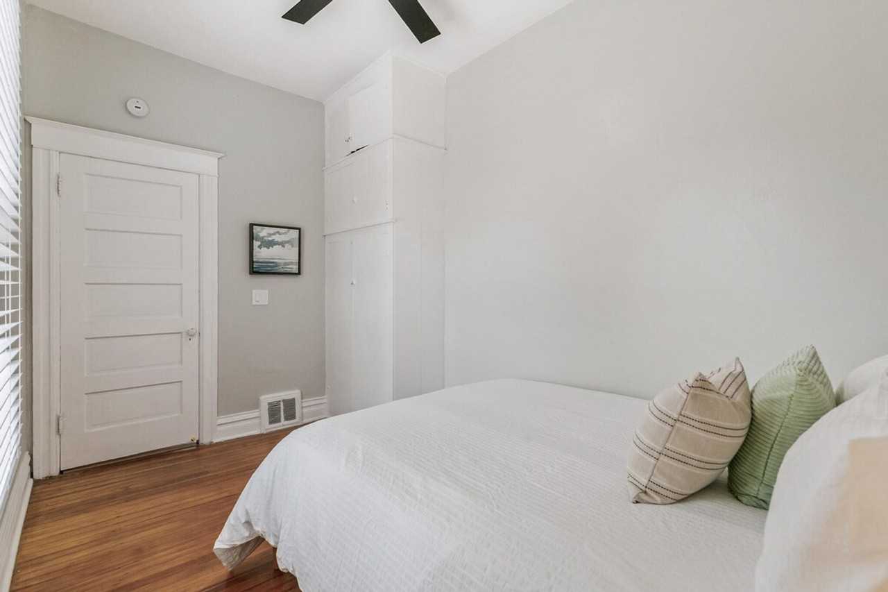 2619 East 12th Avenue - Photo 7 of 24
