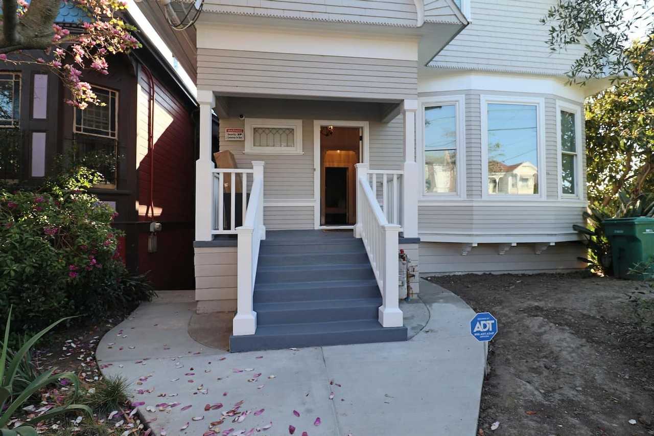 2207 E 21st St #1259137P - Photo 7 of 46