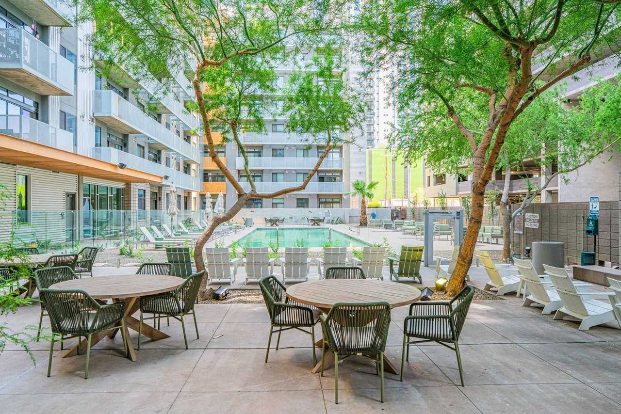 909 North 3rd Street #1263047P - Photo 7 of 41