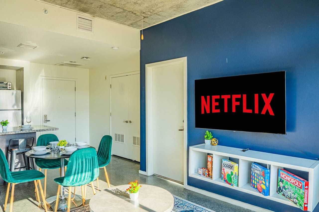 909 N 3rd St #1263047P - Photo 4 of 44