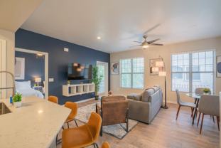 10 W Minnezona Ave - Photo 1 of 1