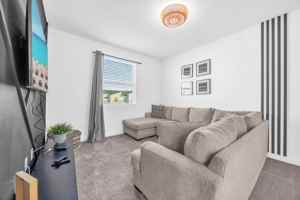 featured image of 4330 Rhyme St