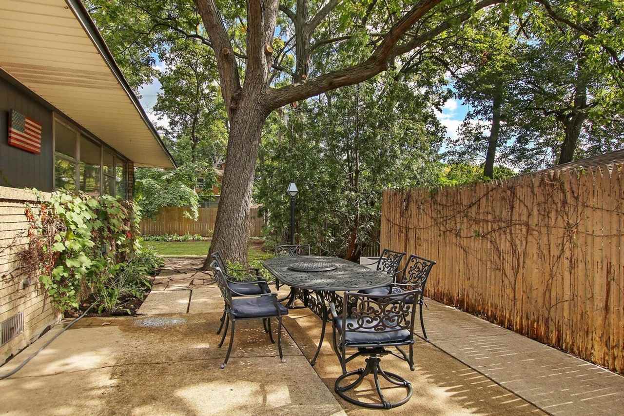 2401 Hyde Park Ave #1265535P - Photo 6 of 26