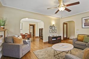 featured image of 1335 North Jackson Street