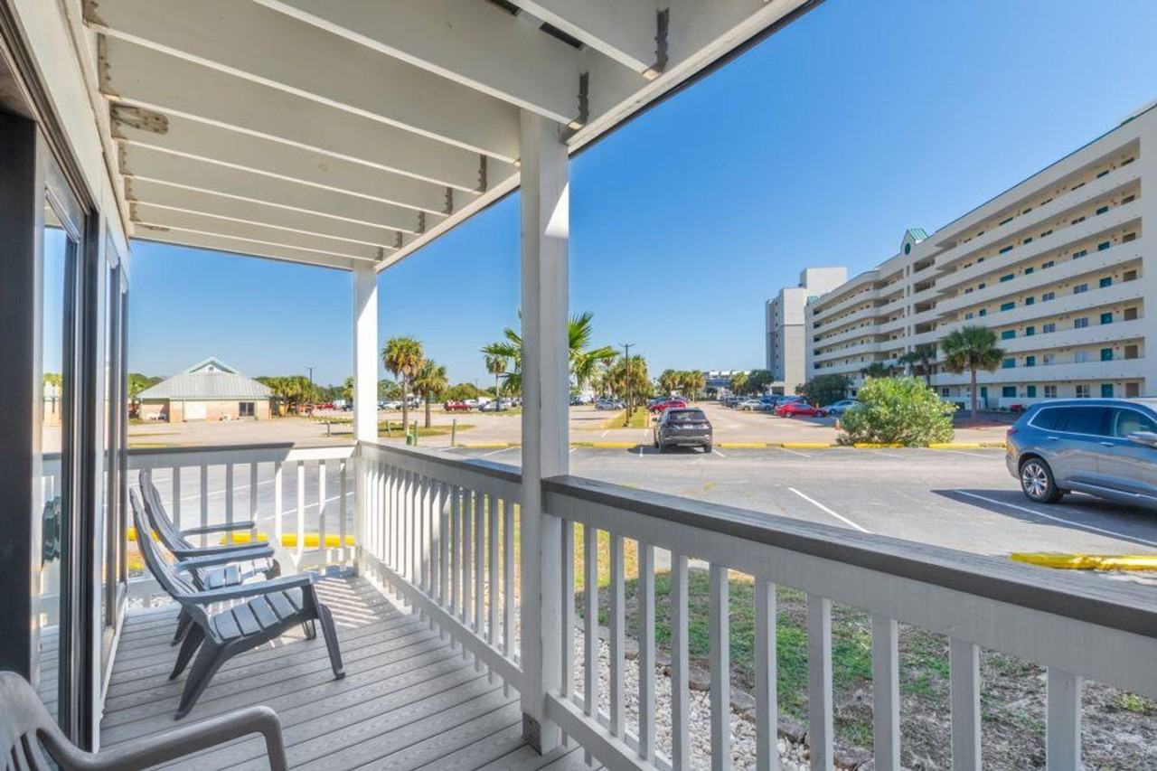 497 Plantation Road - Photo 3 of 25