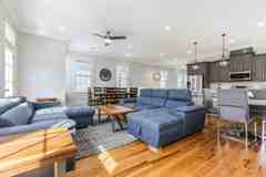 1220 Carondelet St - Photo 1 of 1