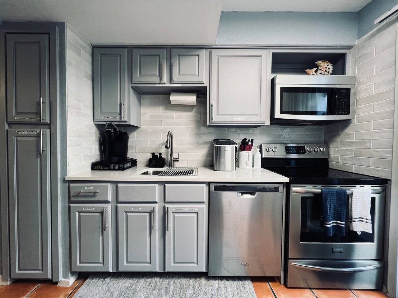 14898 Granada Dr #1268412P - Photo 6 of 34