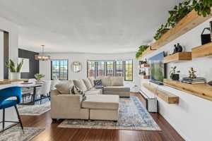 featured image of 3023 Lynn Ave