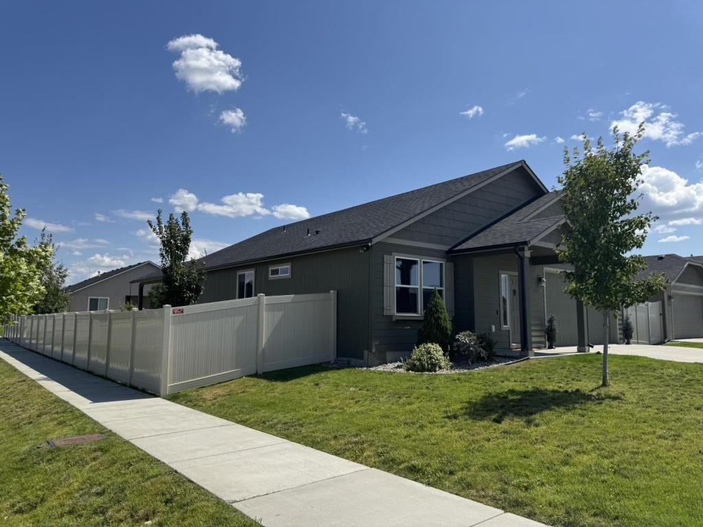 13012 N Shortline St - Photo 3 of 40