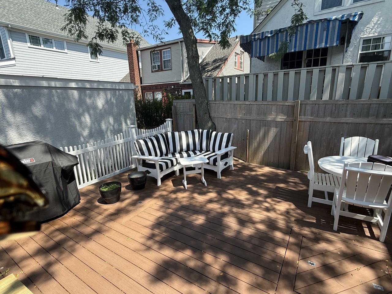 92 Hewlett Avenue - Photo 3 of 24