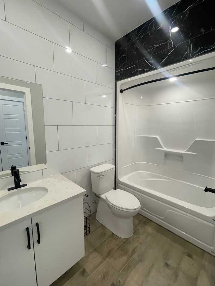 Eganville Apartments - Photo 5 of 5