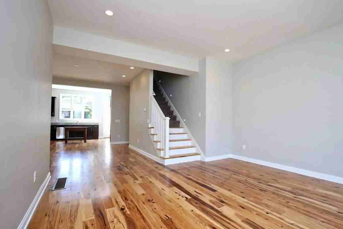 1426 E Breckinridge St - Photo 3 of 9