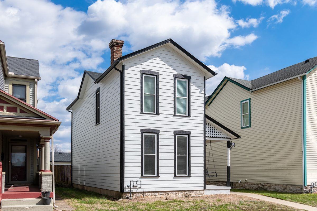 130 Mound St - Photo 3 of 45