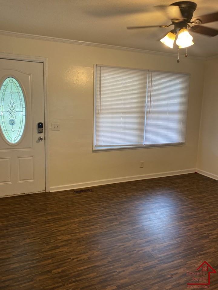 540 Mcquade Cir - Photo 2 of 22