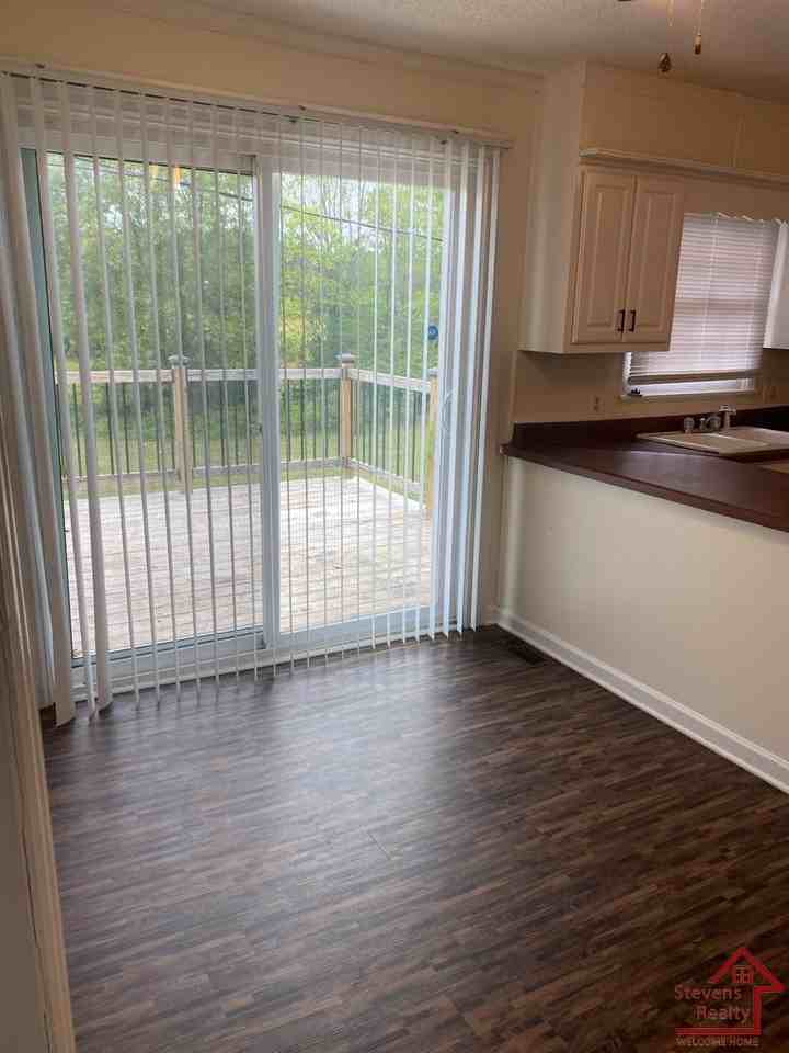 540 Mcquade Cir - Photo 3 of 22