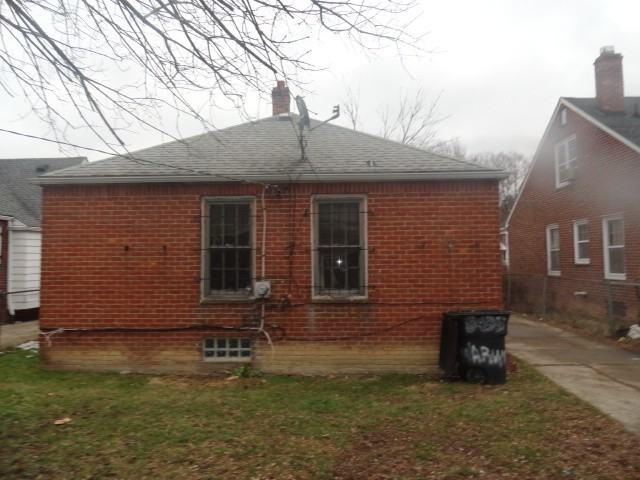 8435 Warwick St - Photo 2 of 14