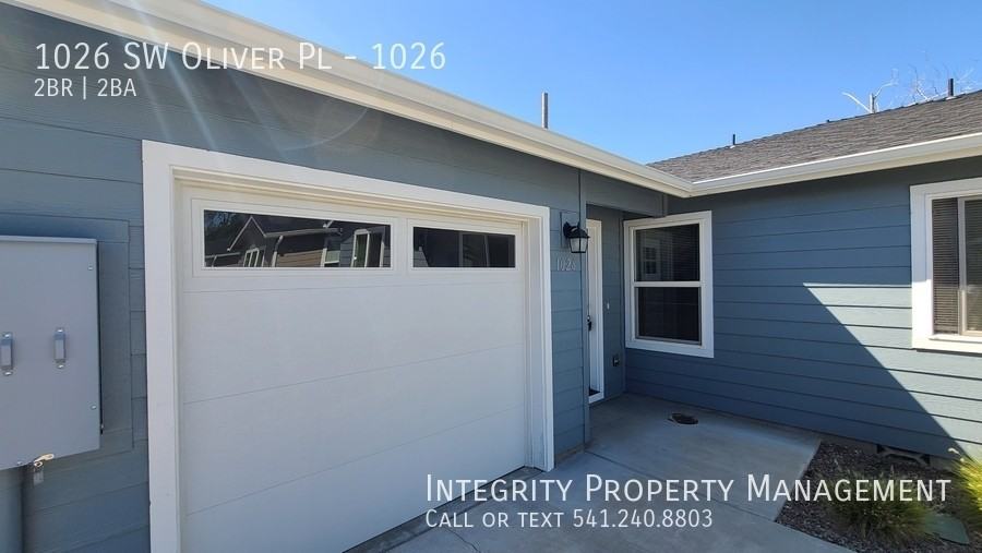 1026 Sw Oliver Pl #1026 - Photo 2 of 13