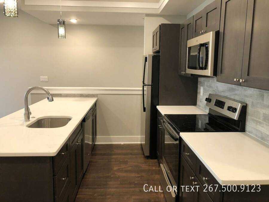 1419 N Franklin St #2 - Photo 6 of 20