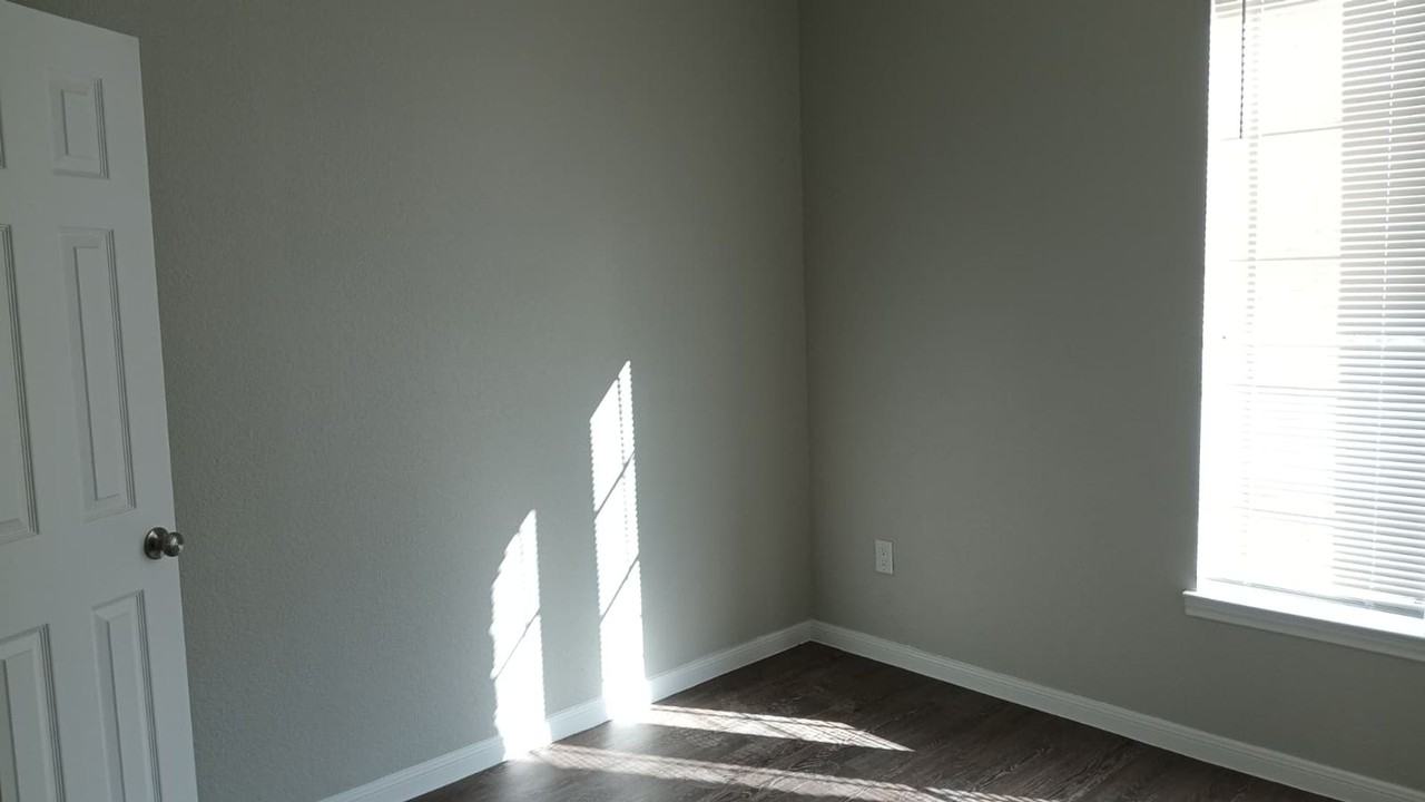 611 Carpenter Ave Multifamily Apartment - Photo 7 of 14