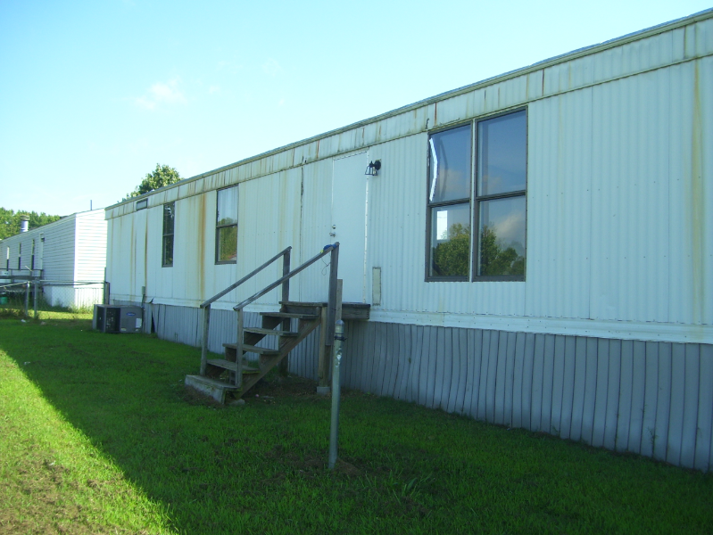 110 Missoula Rd - Photo 2 of 20