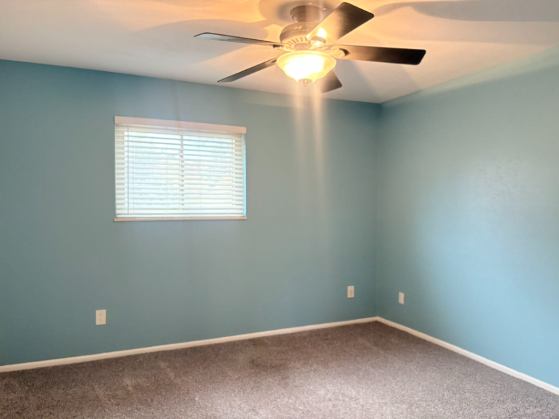 1769 S Lee St #B - Photo 4 of 7