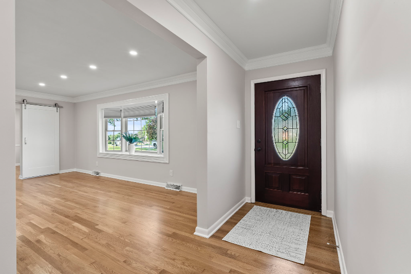 521 Bryanwood Pkwy - Photo 2 of 16