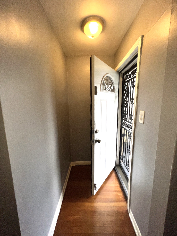 6622 S Damen Ave - Photo 2 of 13