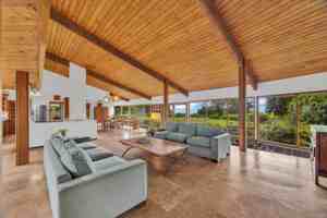 featured image of 260 Aulii Dr