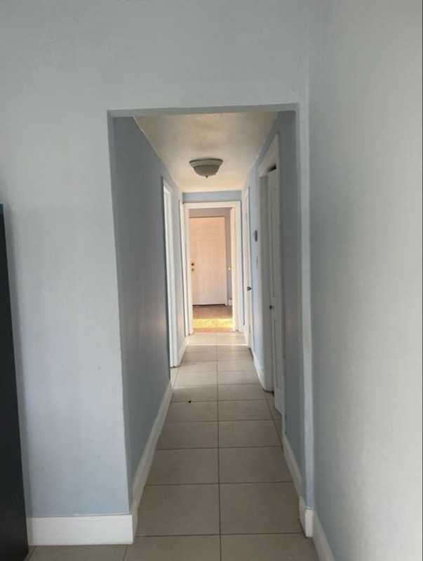 519 Nw 10th Ave #B - Photo 5 of 8