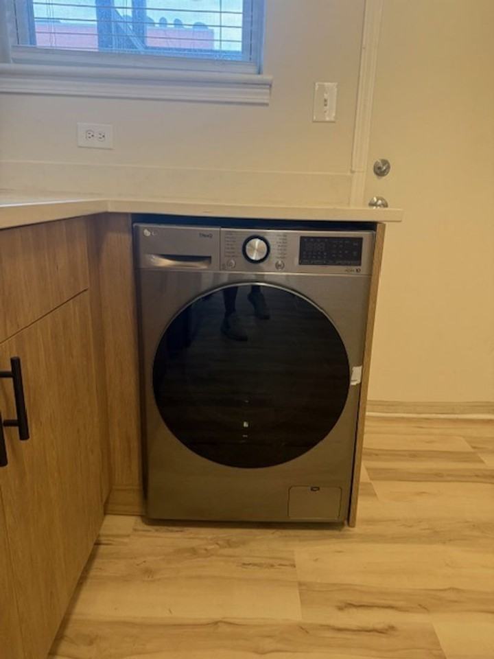 Where Convenience Meets Comfort — Updated 2–3 Beds by the Morse Red Line - Photo 3 of 25