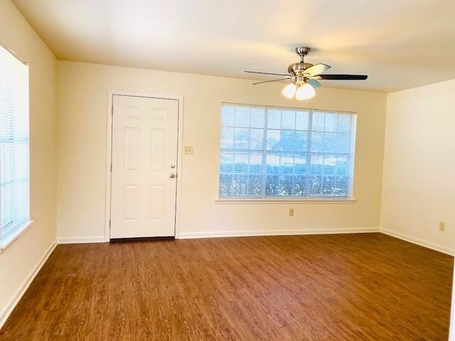 1009 Waco St #1009 - Photo 3 of 15