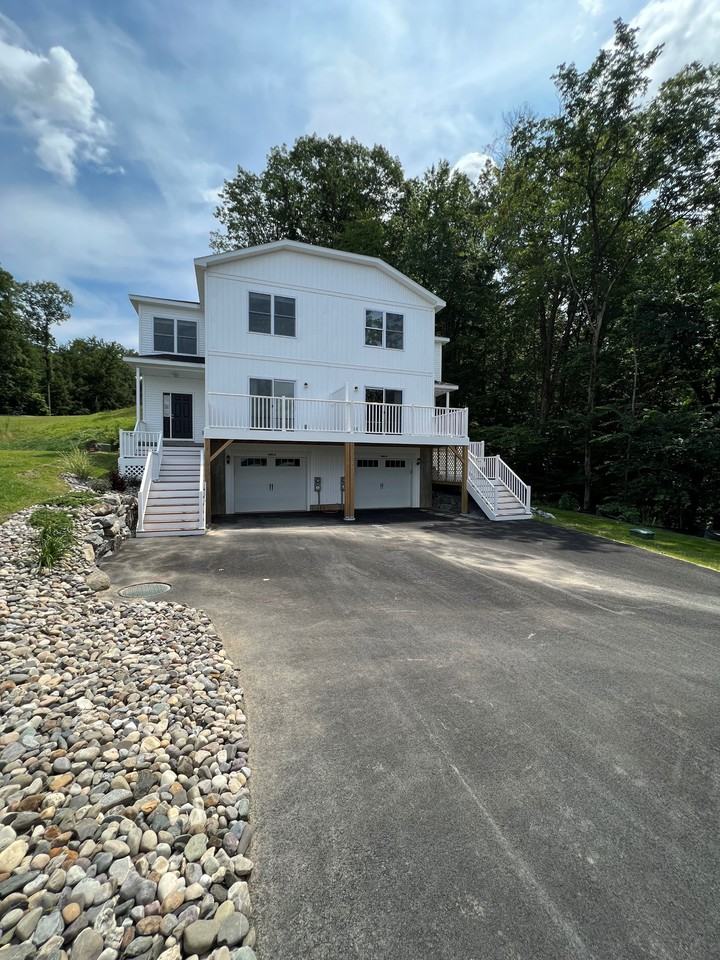 540 Union Ave #A - Photo 2 of 16