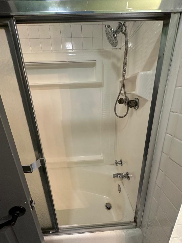 202 Colfax Ave Apt 2 #NA - Photo 3 of 8