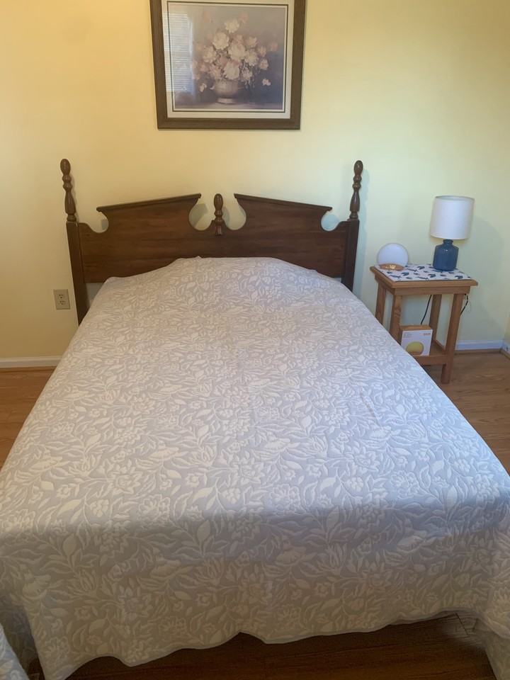 261 Leviticus Dr - Photo 2 of 12