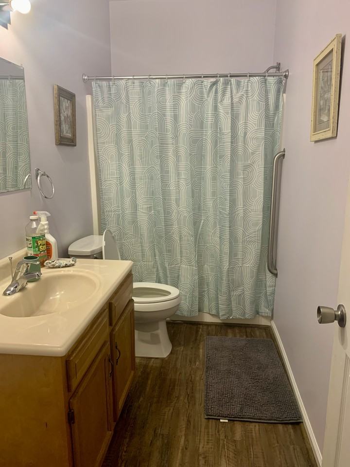 261 Leviticus Dr - Photo 6 of 12
