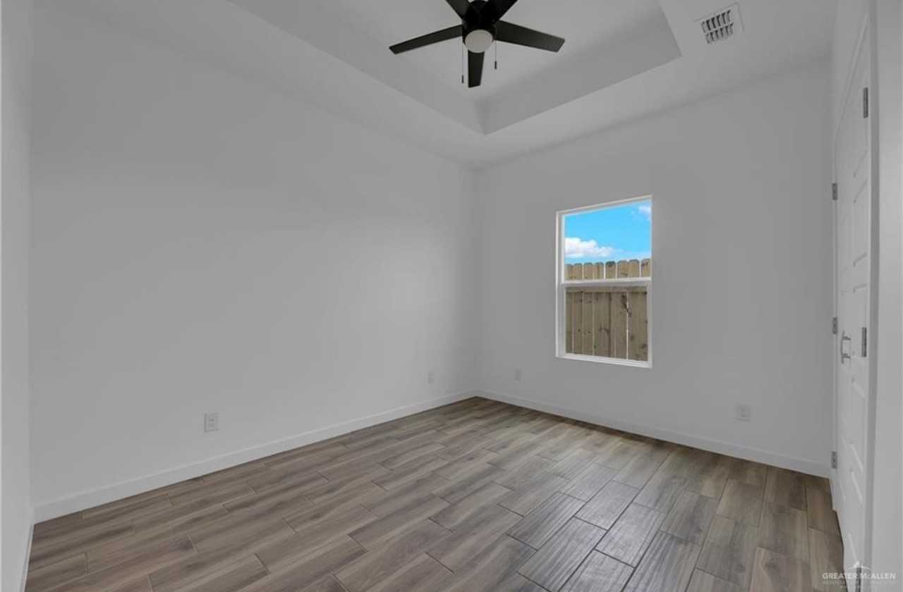 5307 Vision St #A - Photo 7 of 9