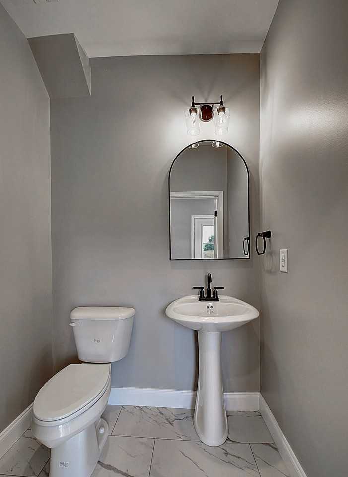 512 Catalina Ct #NA - Photo 3 of 35