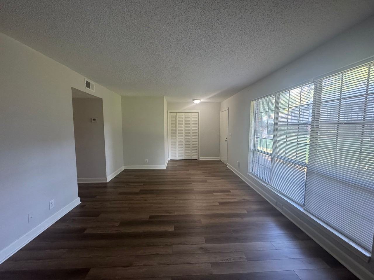 4786 Rustling Oaks Dr - Photo 5 of 11