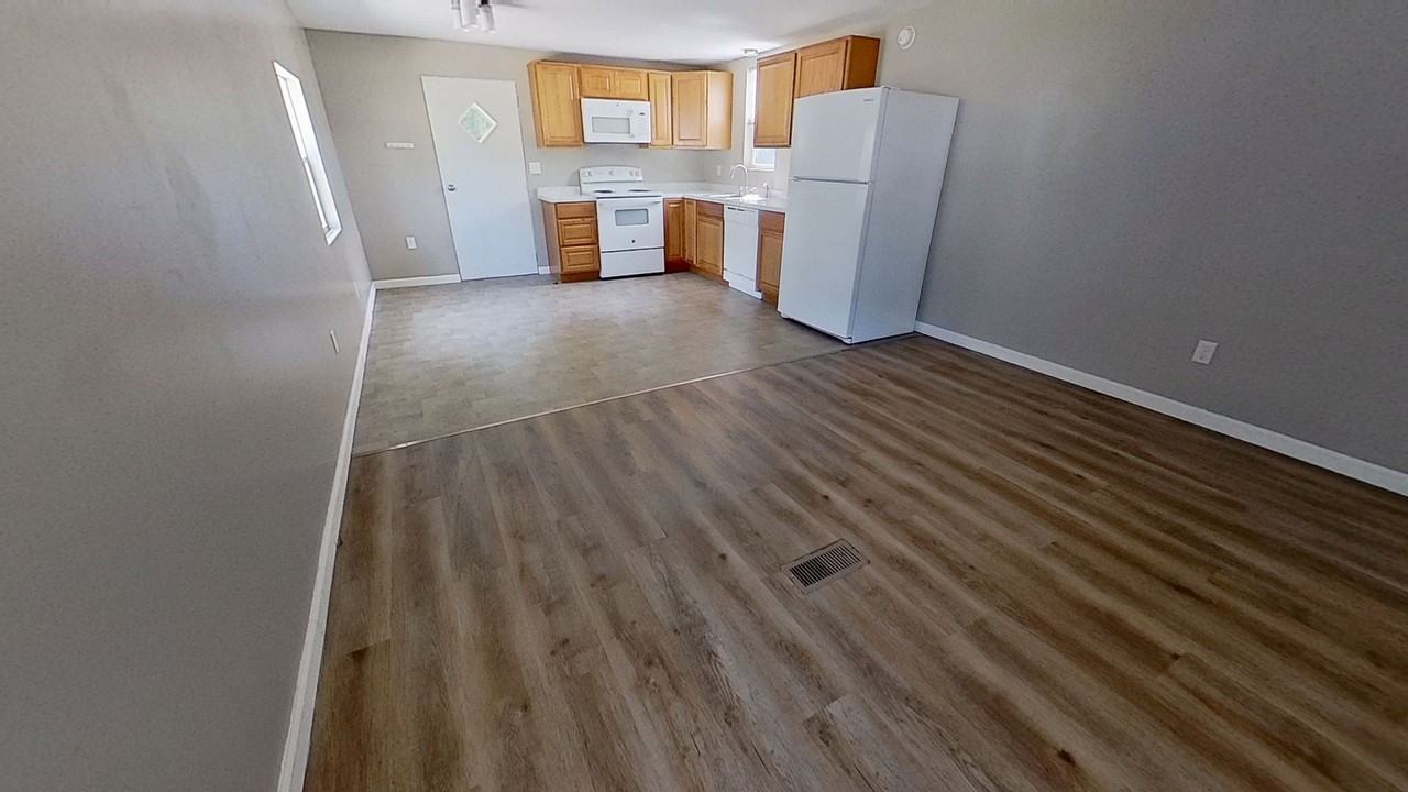 450 Ridge Rd - Photo 2 of 12