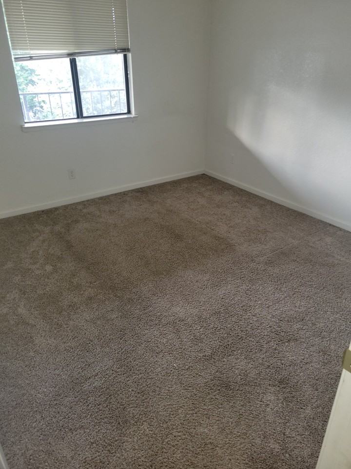 16816 Antelope St #7 - Photo 7 of 8