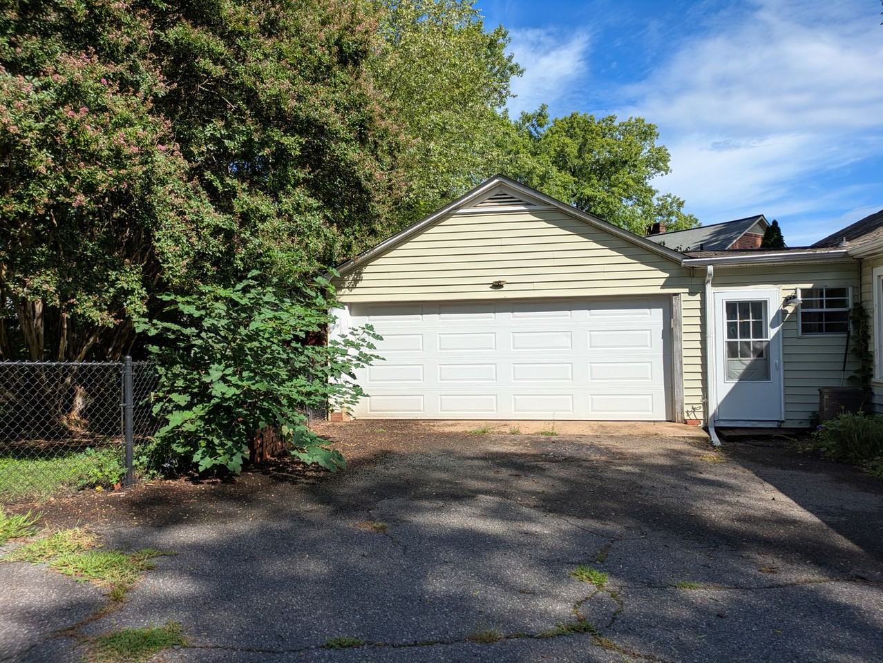 1277 11th St Nw - Photo 2 of 16