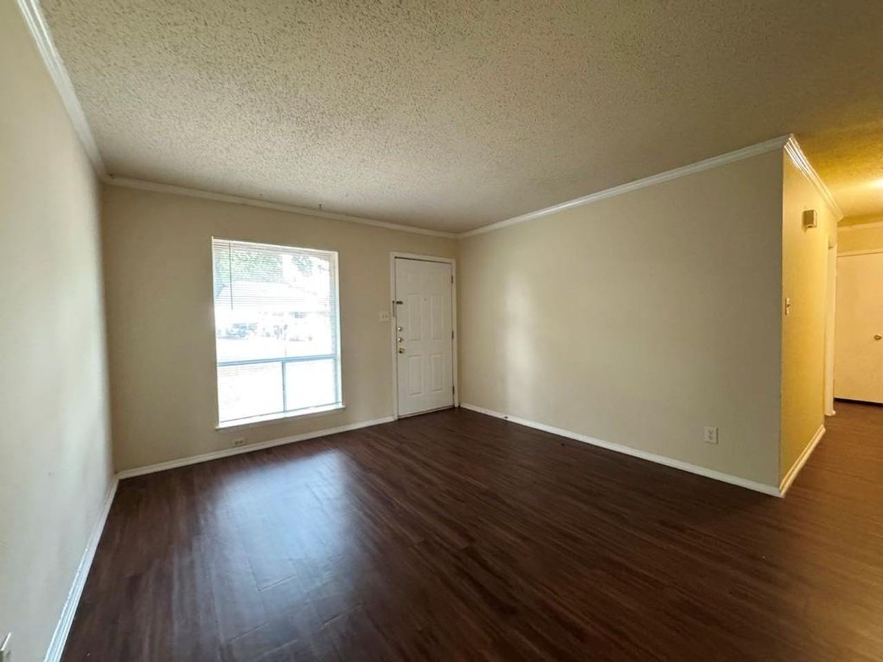 5905 Burrough Drive - Photo 4 of 45